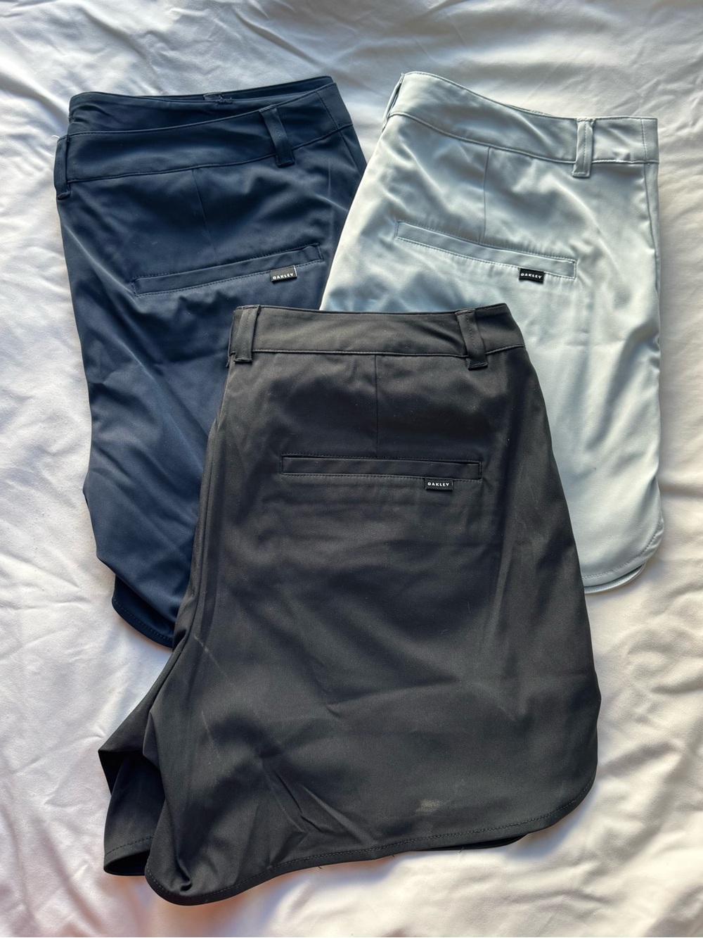 Oakley Womenโs Athletic Shorts โ Black, Navy & Light Gray